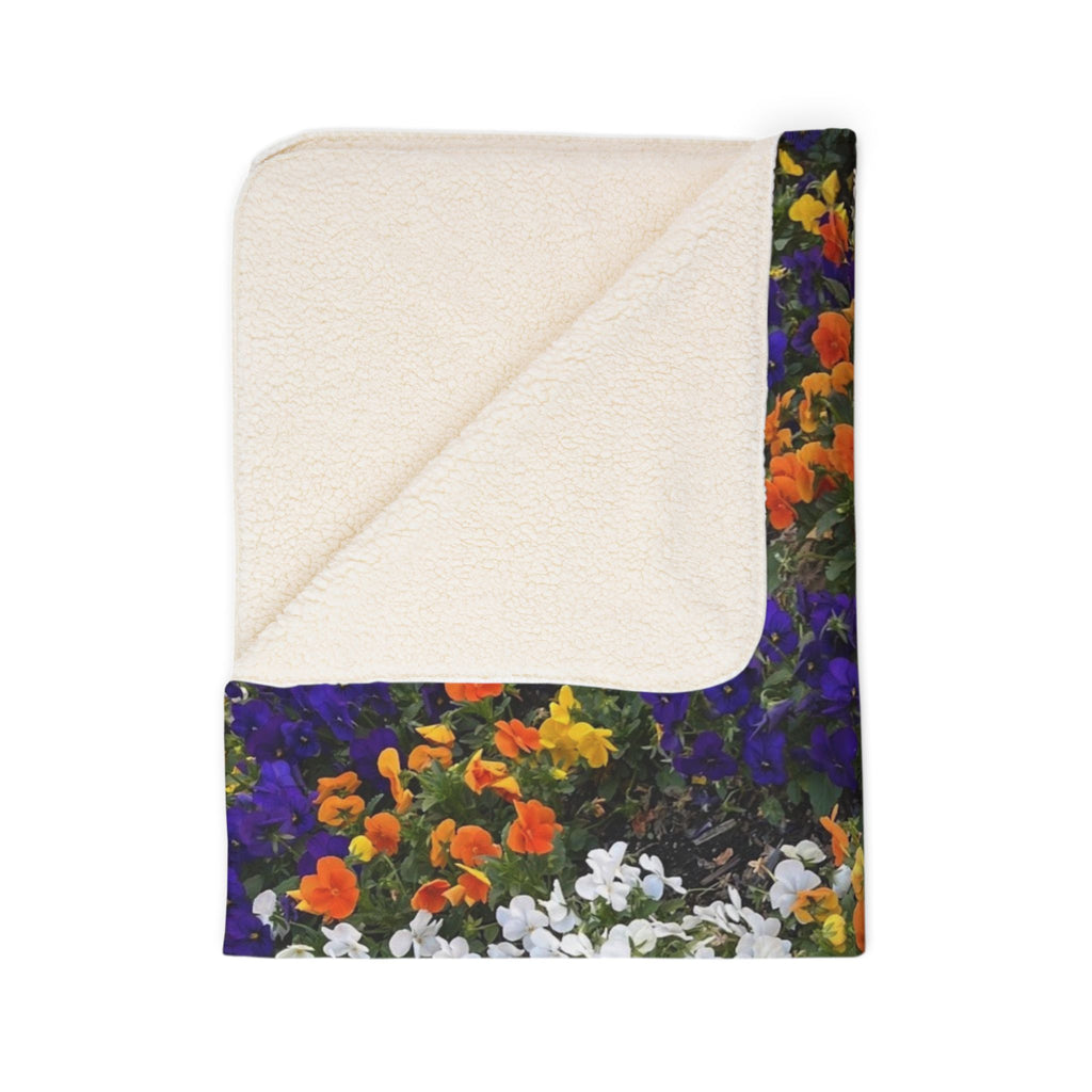 Floral Pansy Sherpa Blanket — Colorful Spring Garden Throw