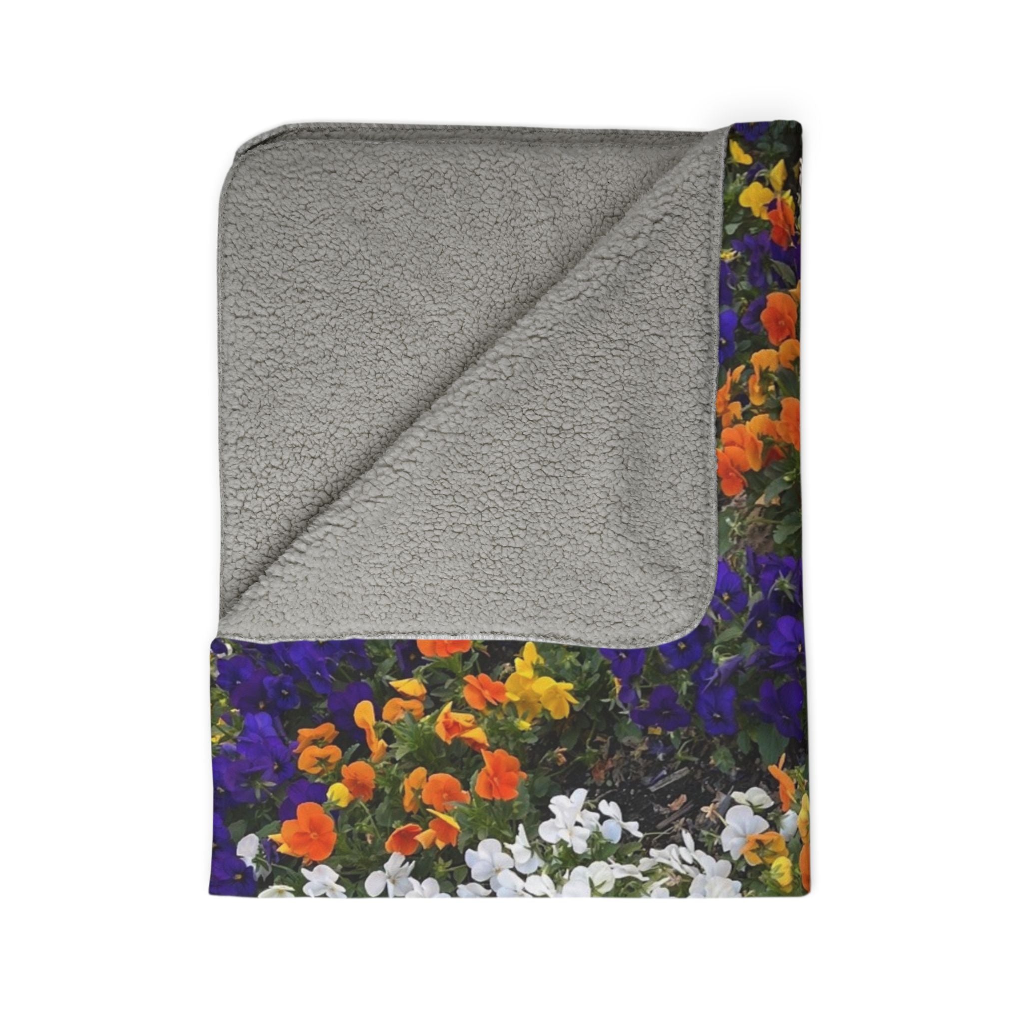 Floral Pansy Sherpa Blanket — Colorful Spring Garden Throw